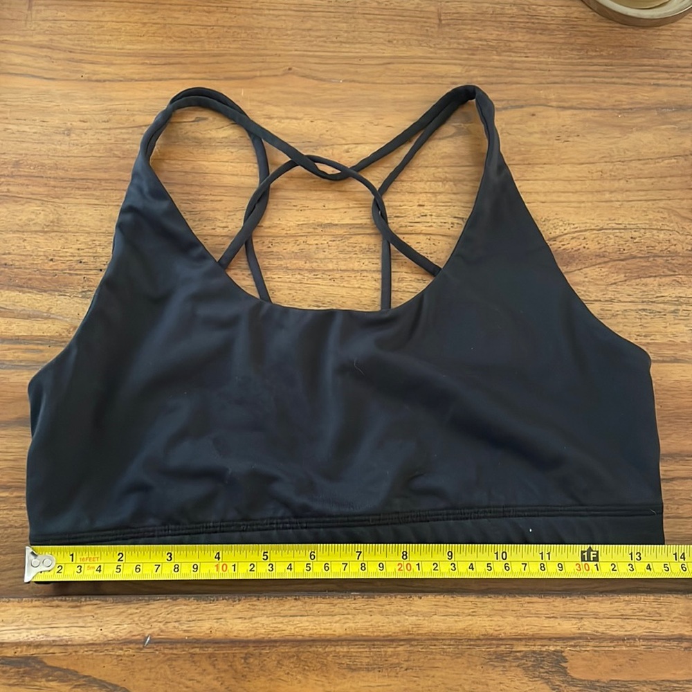 Hollister Strappy Crossback Sports Bra in Black sz Large